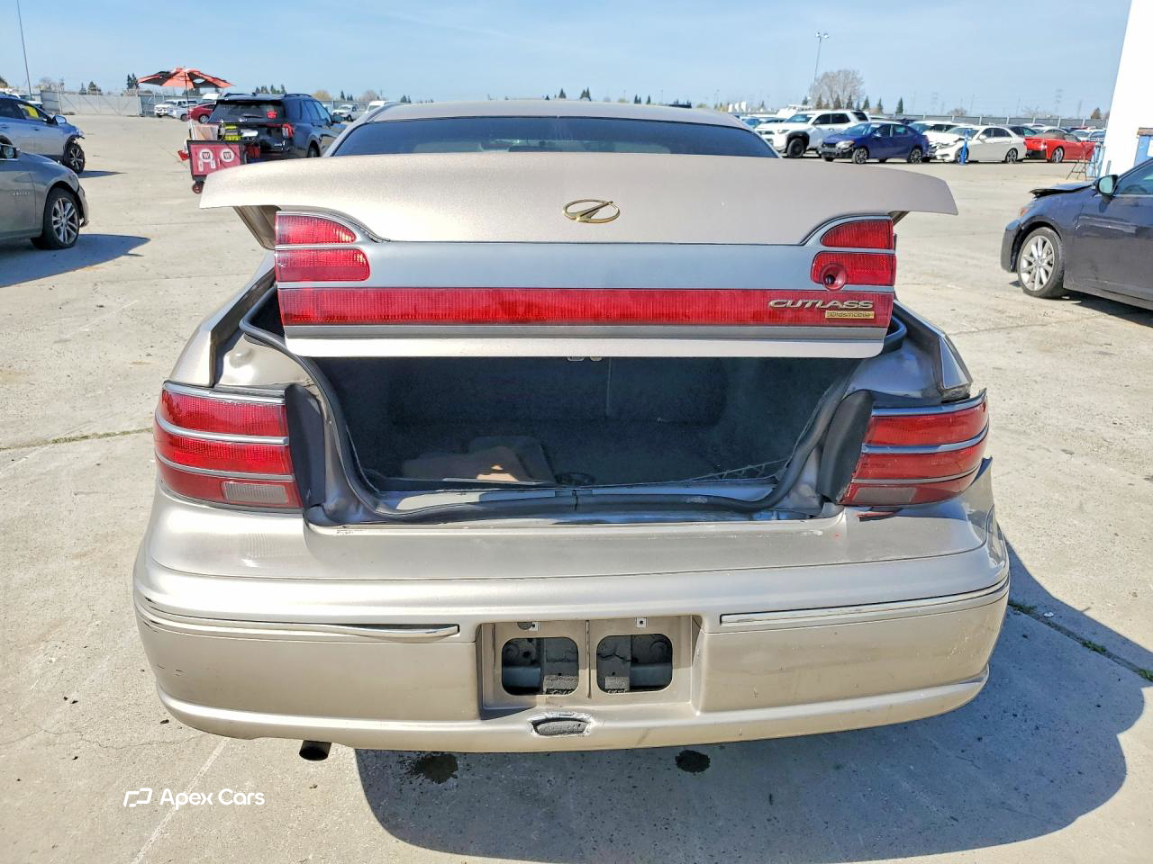 Oldsmobile Cutlass 1999