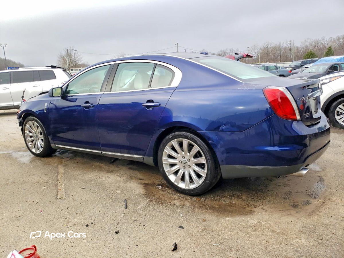 Lincoln MKS 2011