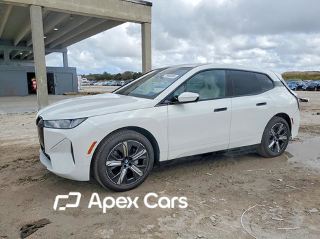 BMW iX 2026 - Image 1 of 14