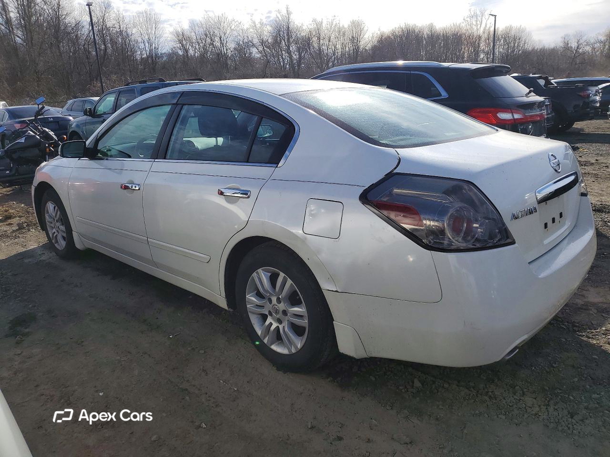 Nissan Altima 2010