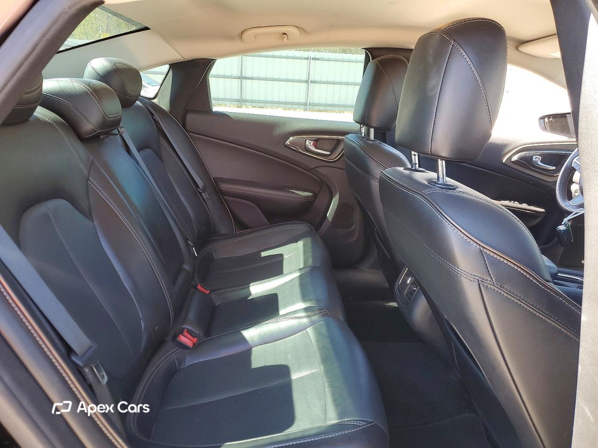 Chrysler 200 2015
