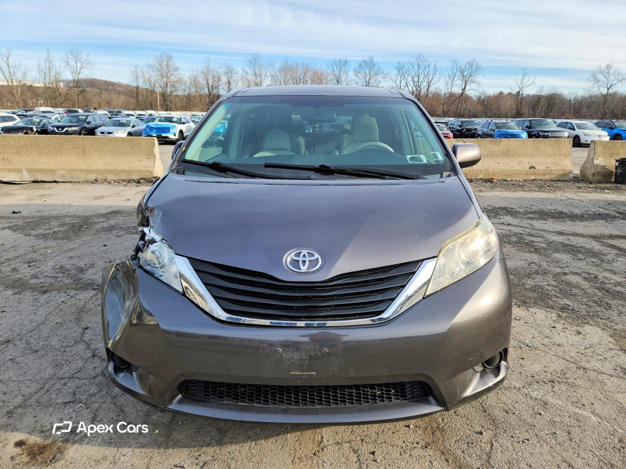 Toyota Sienna 2012