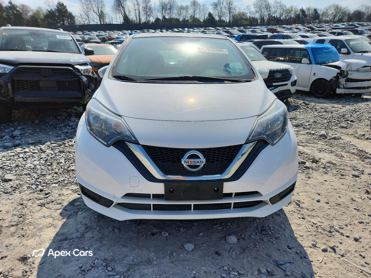 Nissan Versa 2018