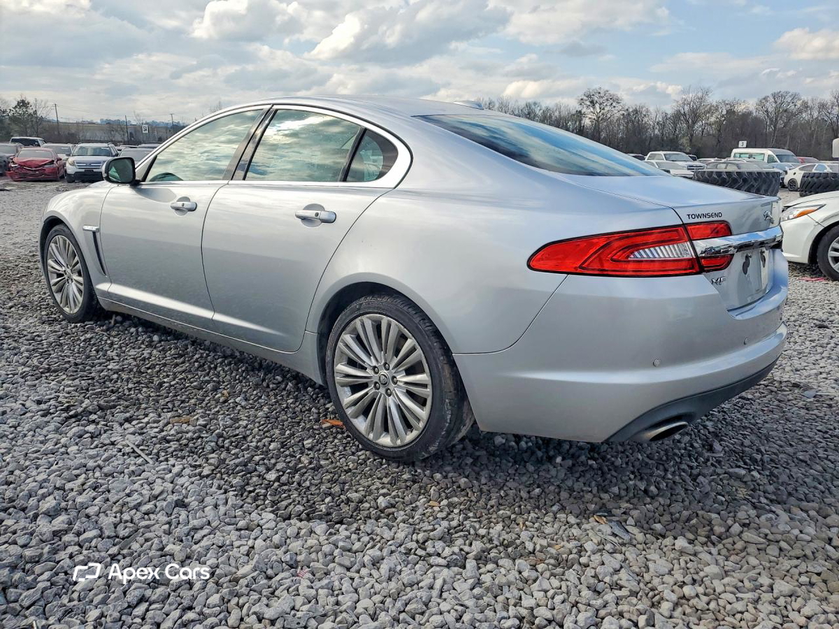 Jaguar XF 2012