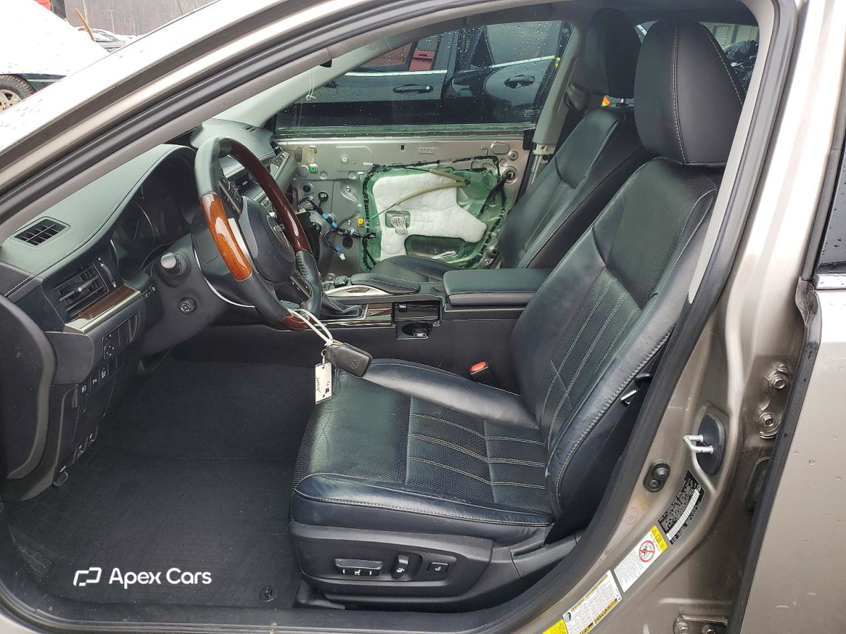 Lexus ES 2017