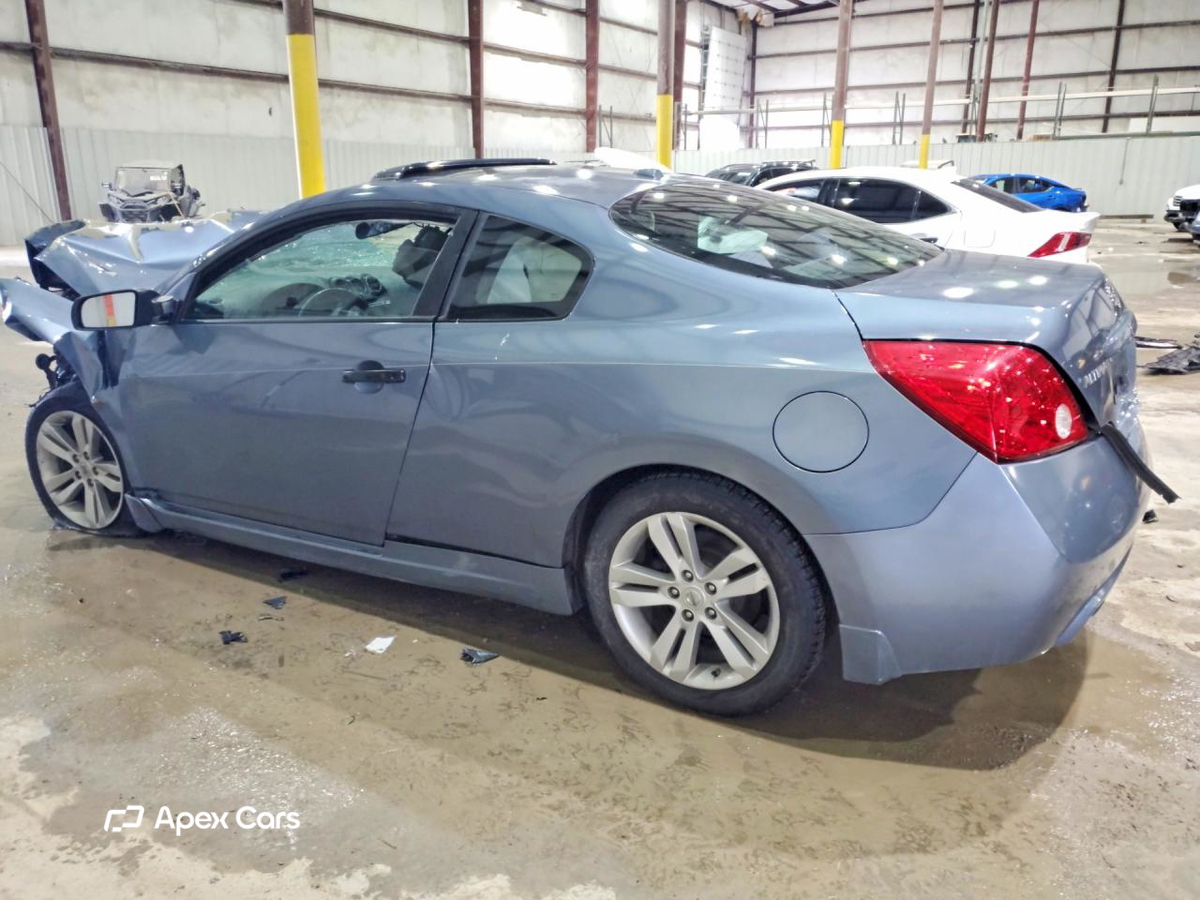 Nissan Altima 2010