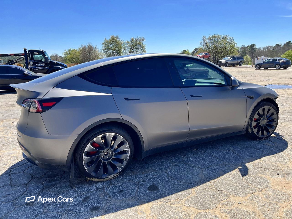 Tesla Model Y 2021