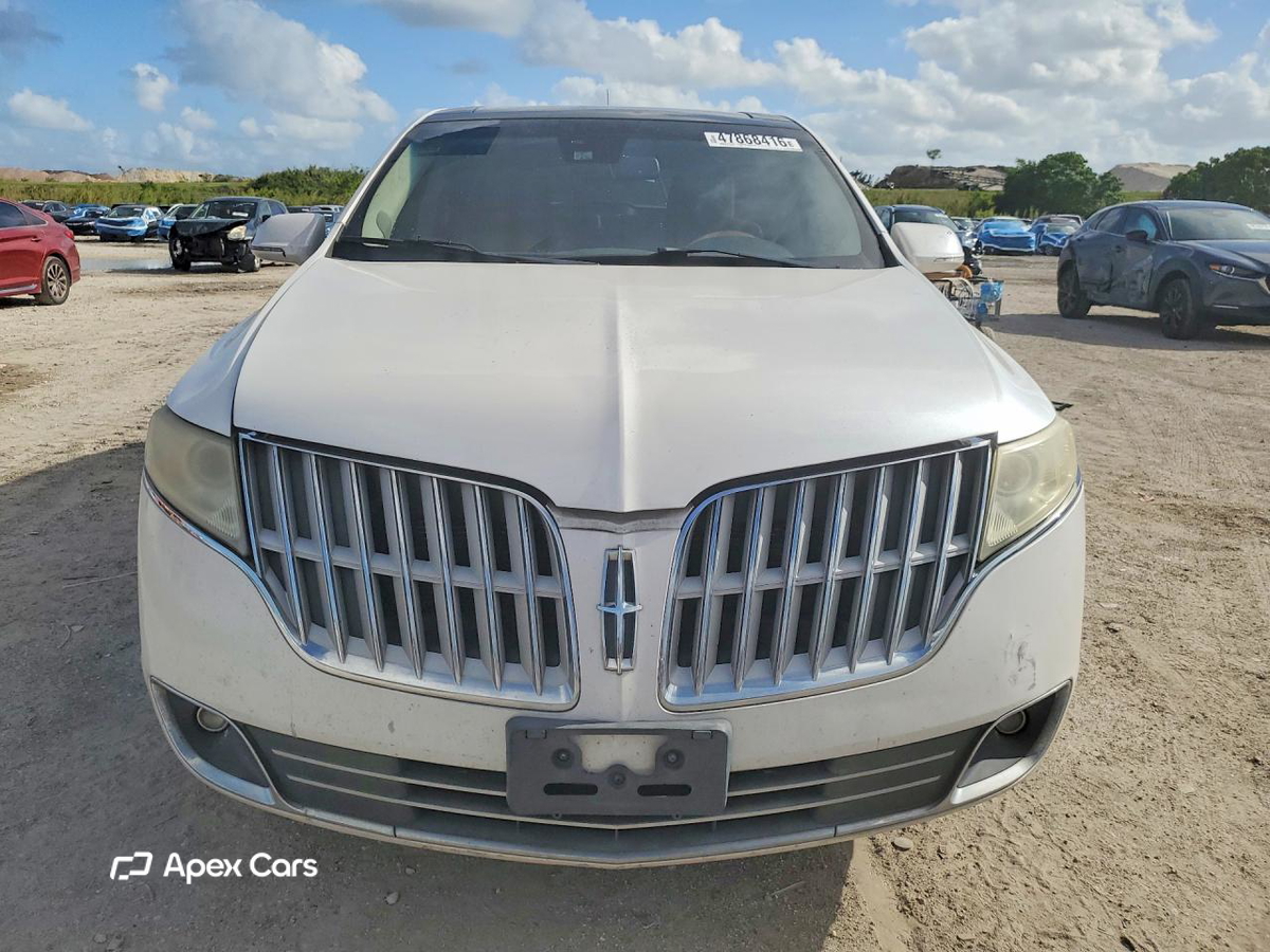 Lincoln MKT 2010