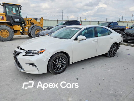 Lexus ES 2018 - Image 1 of 13