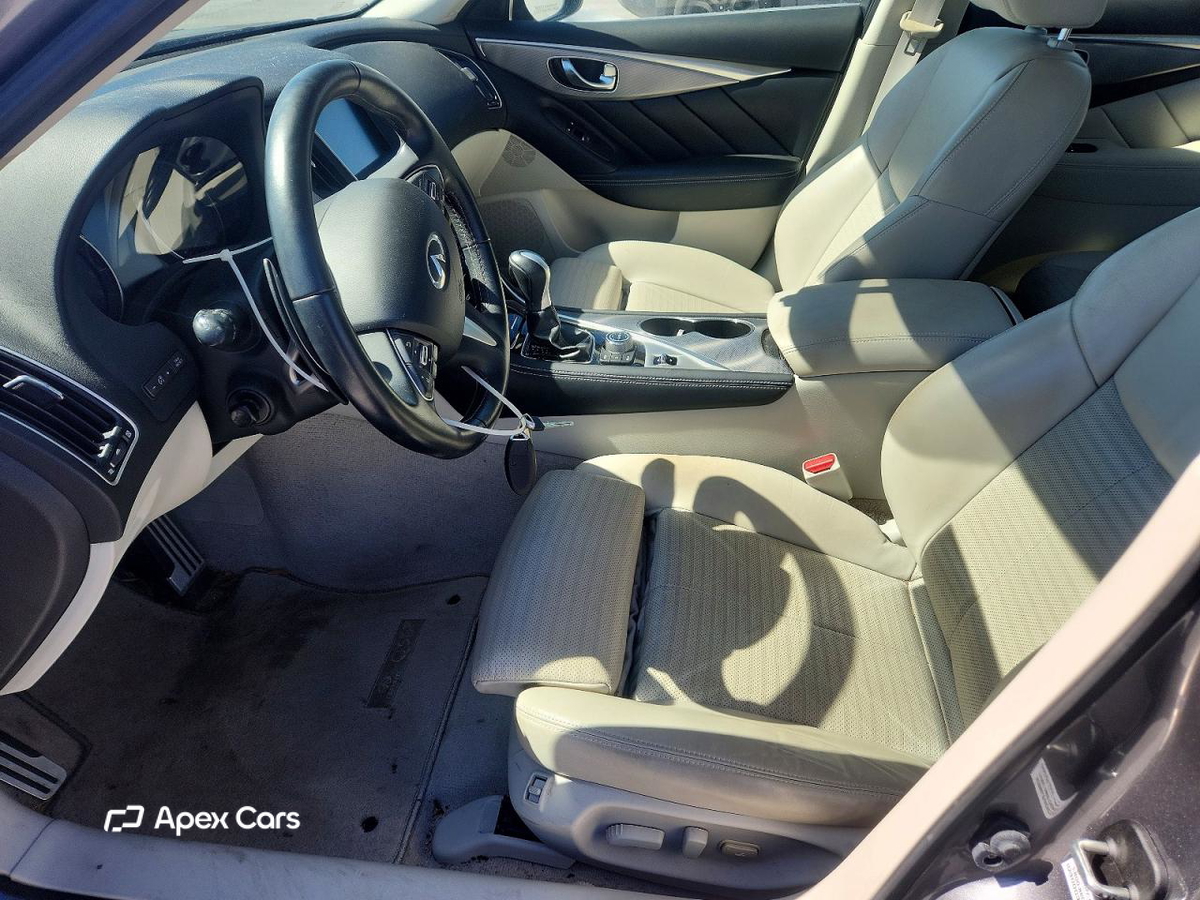 Infiniti Q50 2015