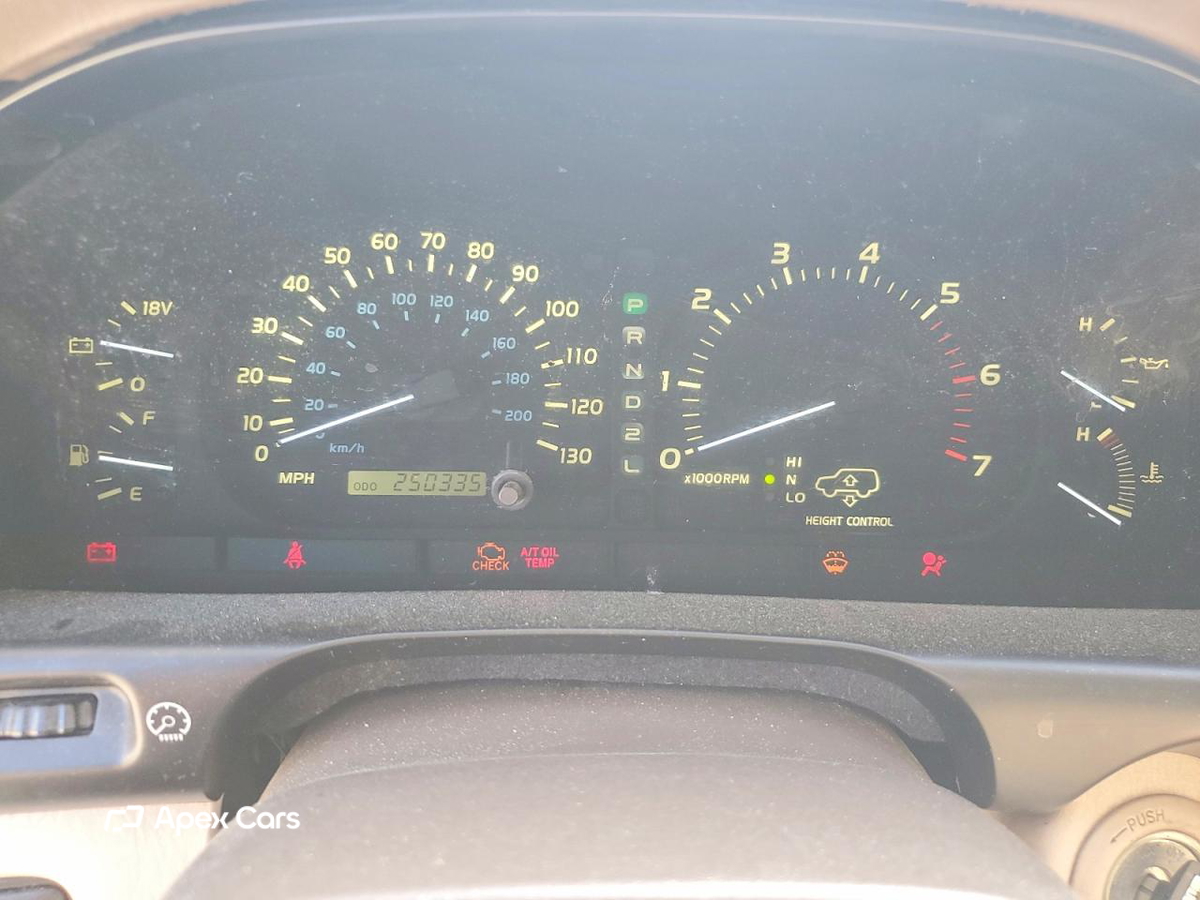 Lexus LX 1999