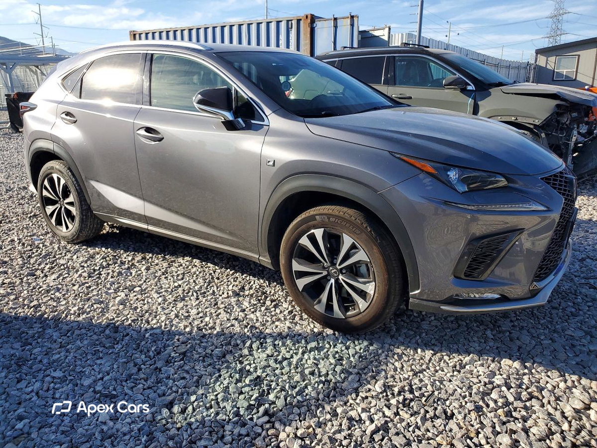 Lexus NX 2021