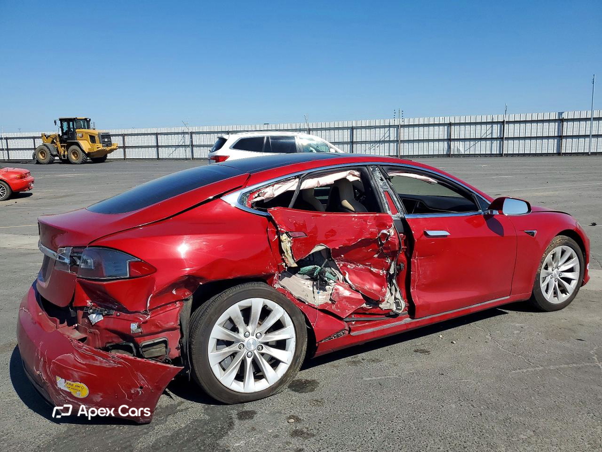 Tesla Model S 2016