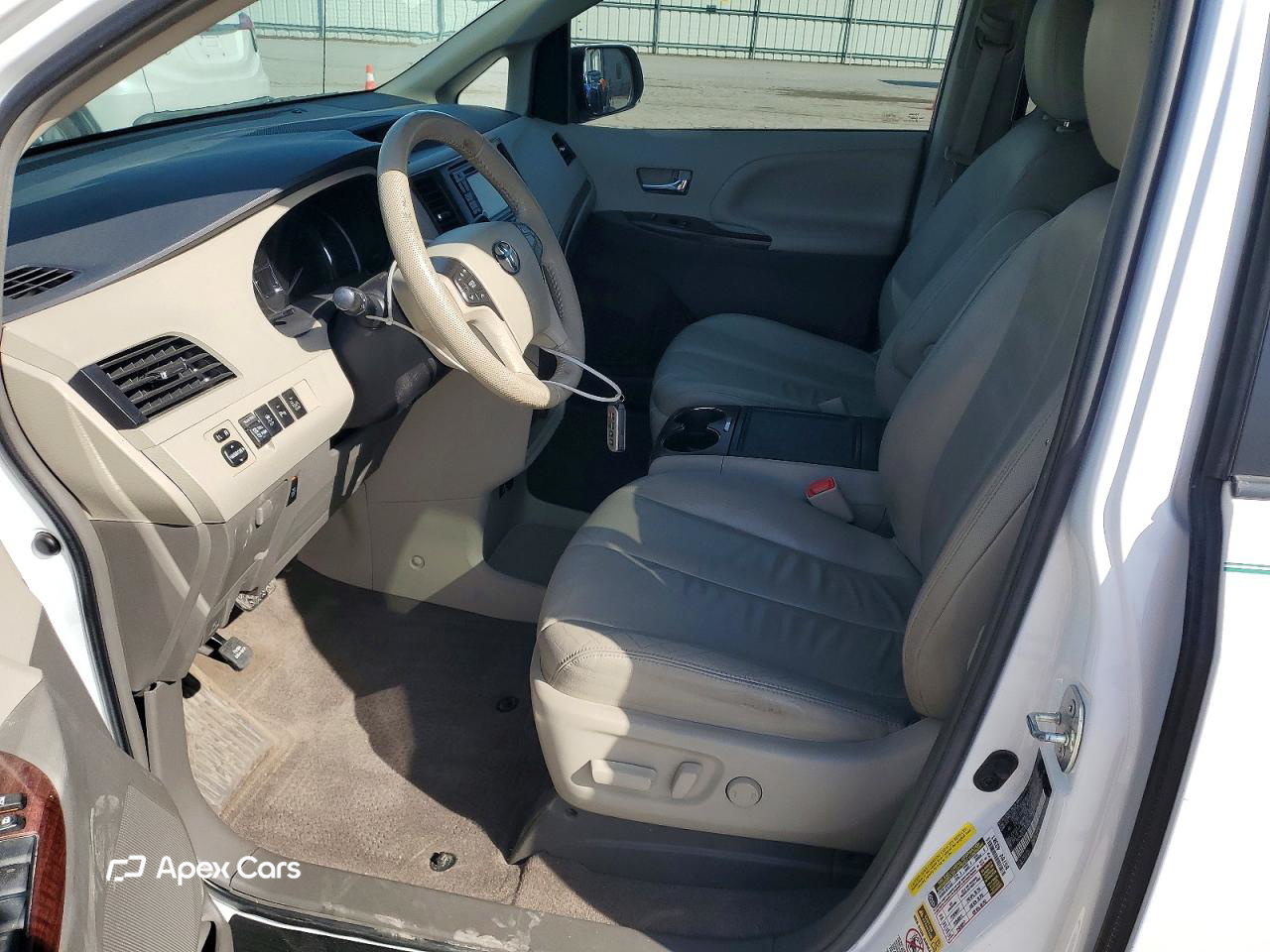 Toyota Sienna 2014