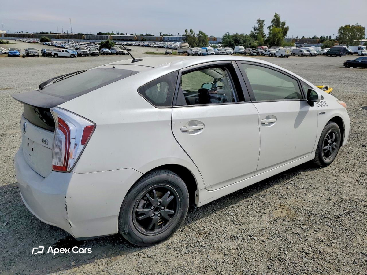 Toyota Prius 2015