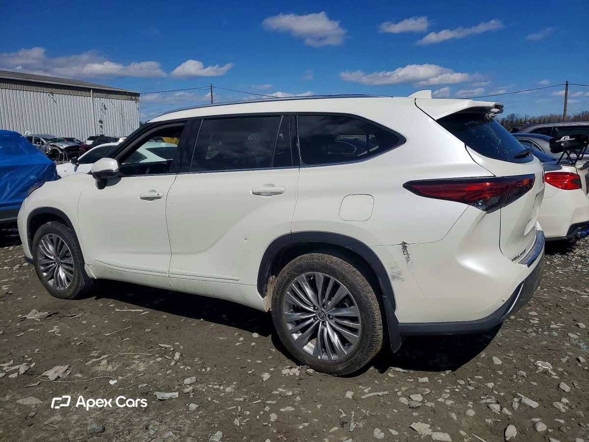 Toyota Highlander 2021