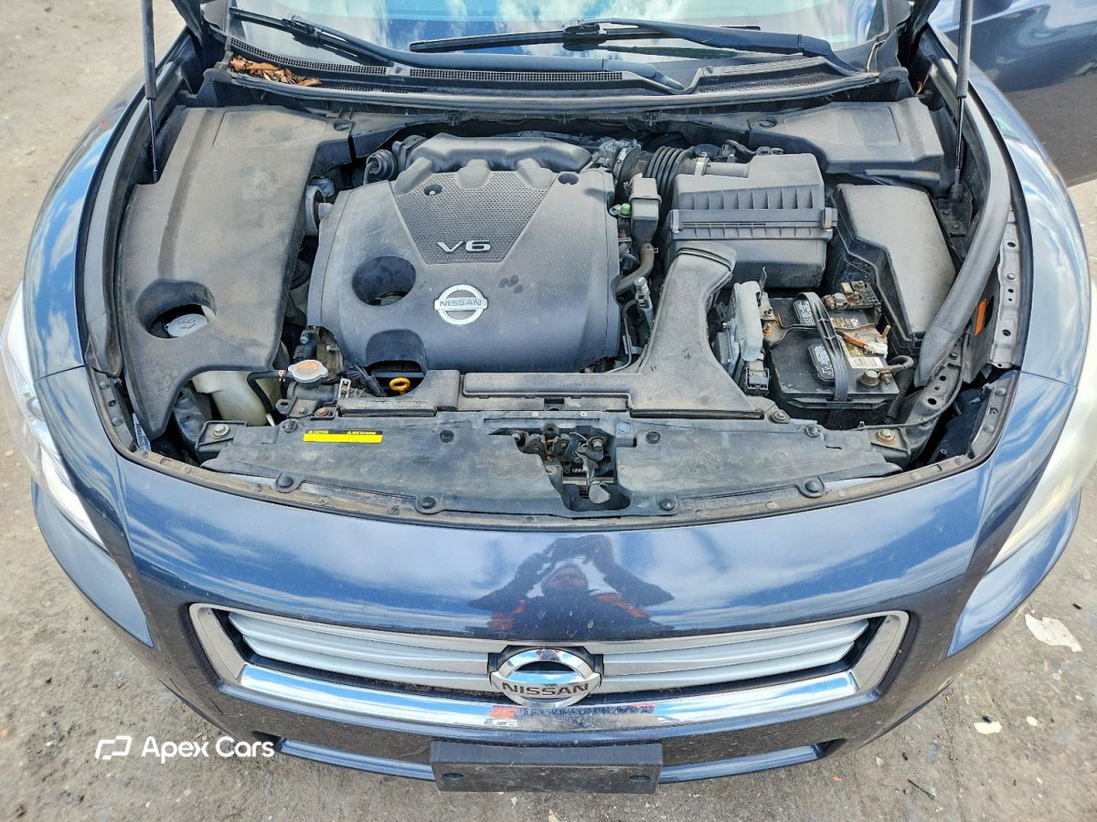 Nissan Maxima 2013