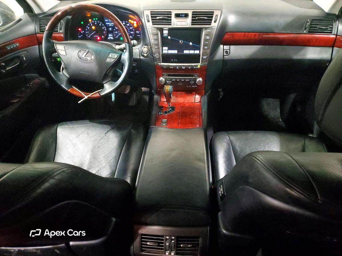 Lexus LS 2012