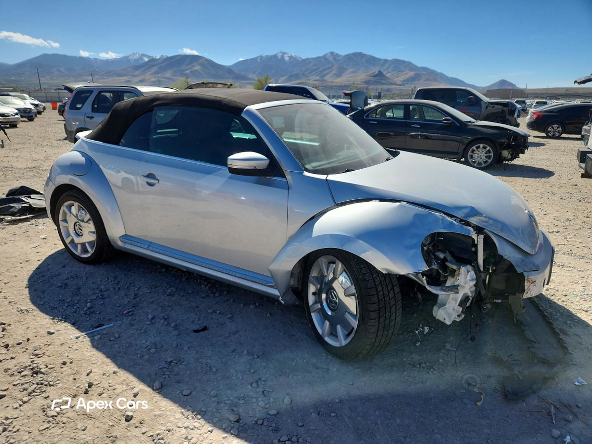 Volkswagen Beetle 2014