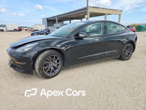 Tesla Model 3 2019 - Image 1 of 13