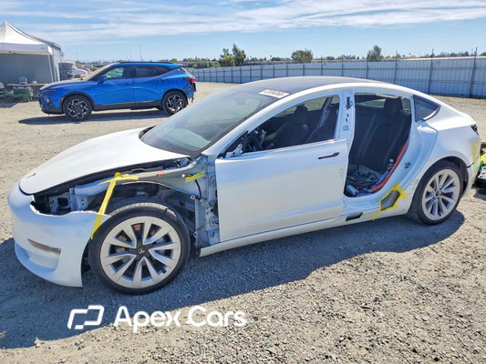 Tesla Model 3 2022 - Image 1 of 13