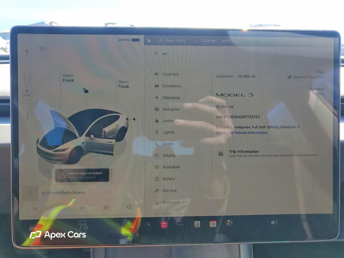 Tesla Model 3 2024