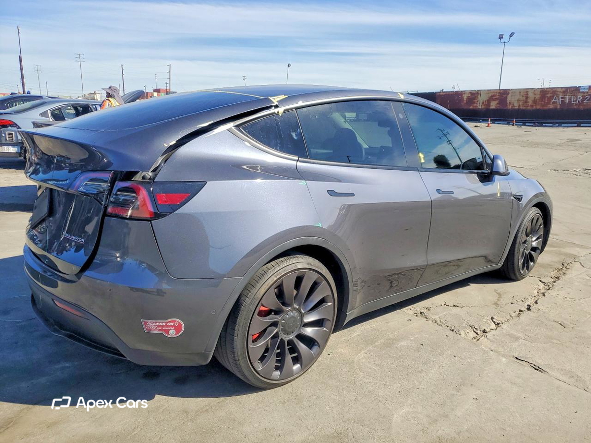 Tesla Model Y 2022