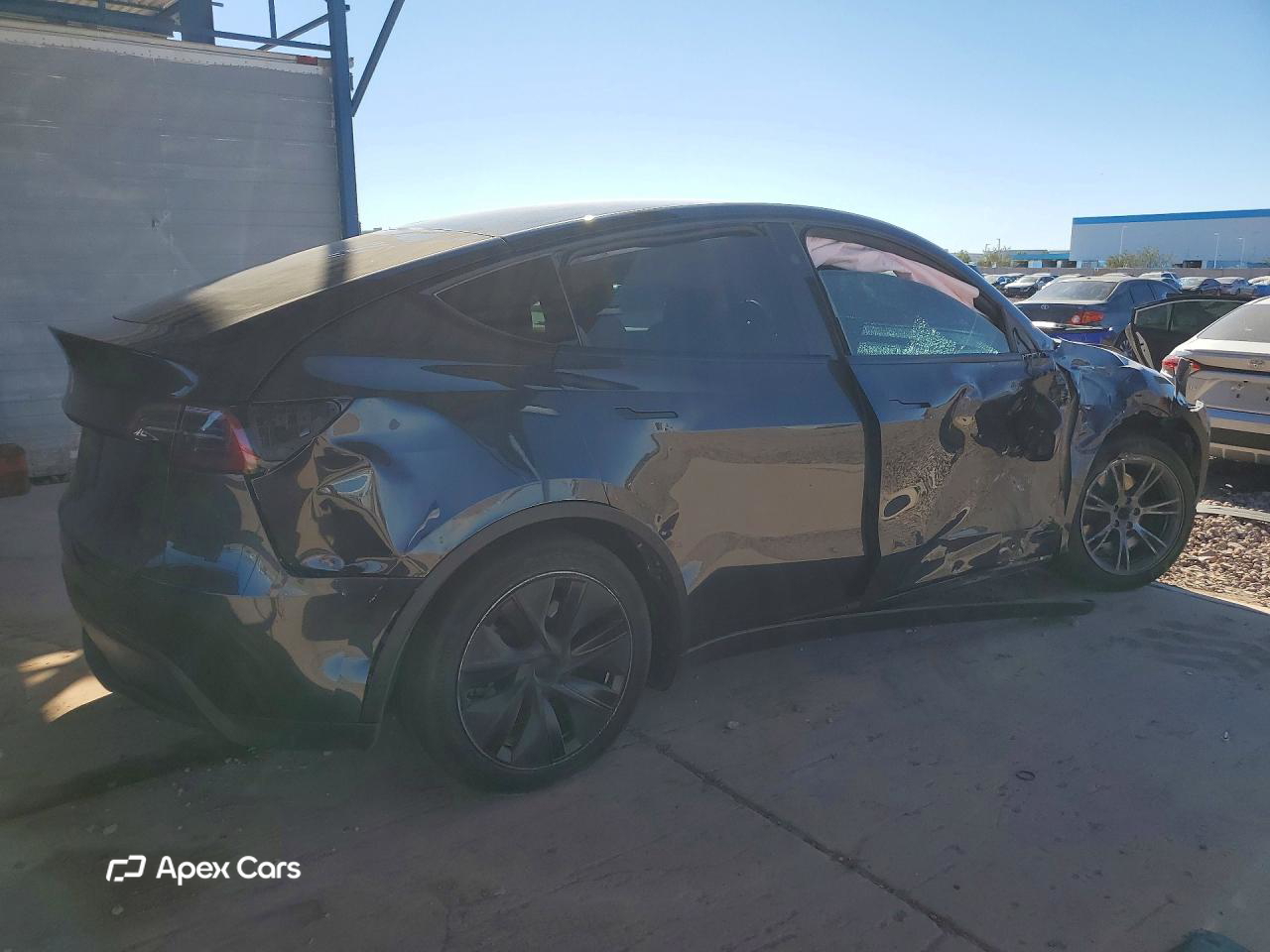 Tesla Model Y 2025