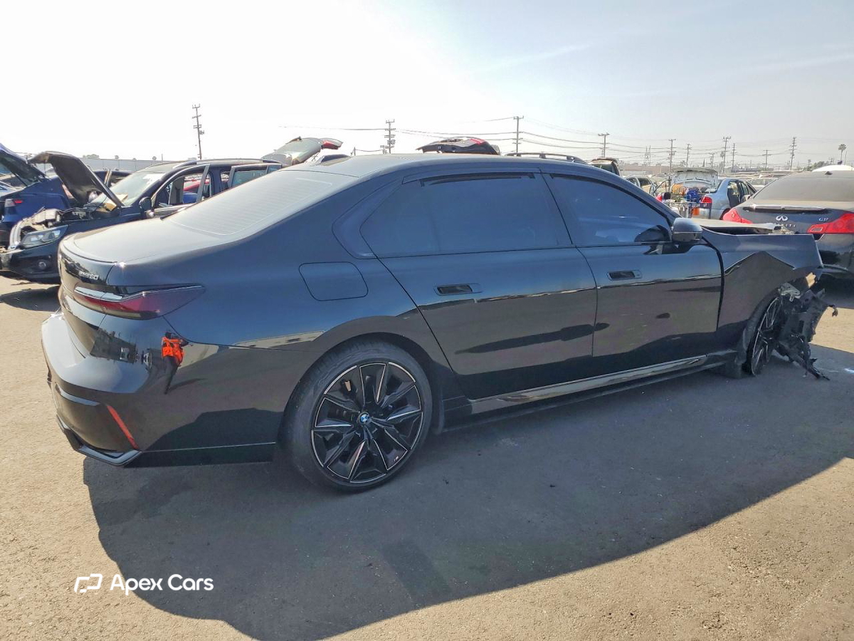 BMW i7 2024