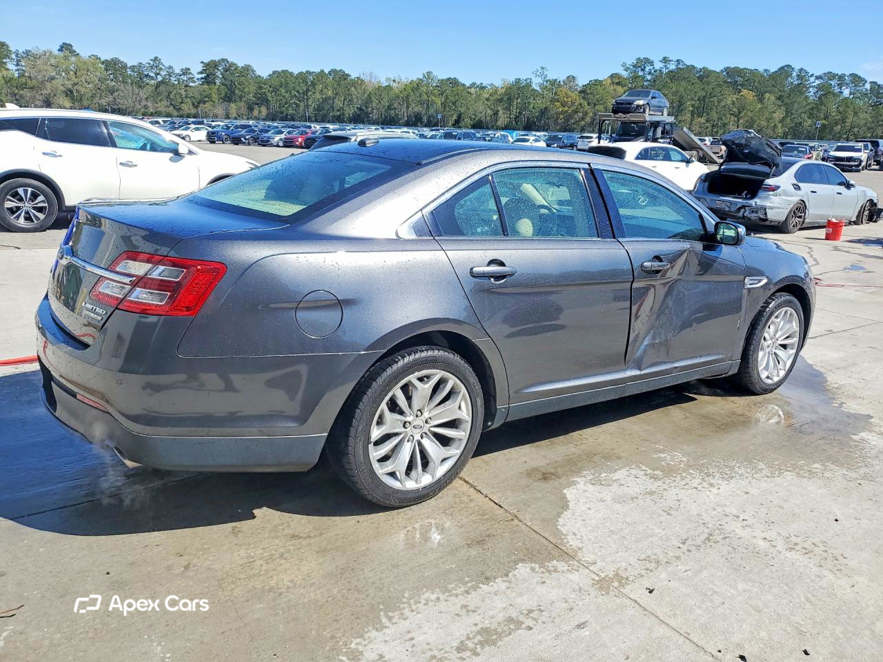 Ford Taurus 2018