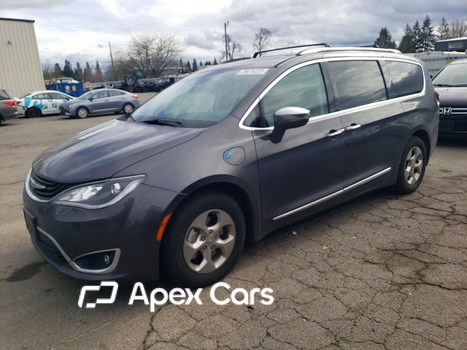 Chrysler Pacifica 2018 - Image 1 of 12