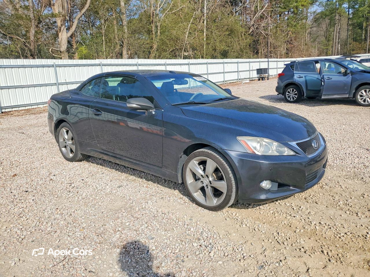 Lexus IS 2010
