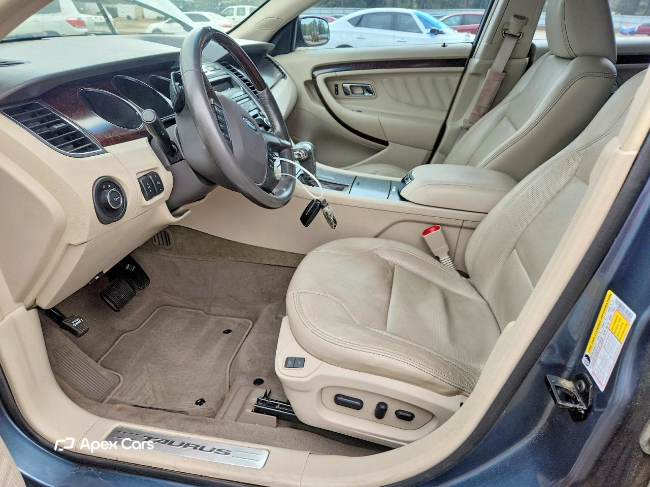 Ford Taurus 2010