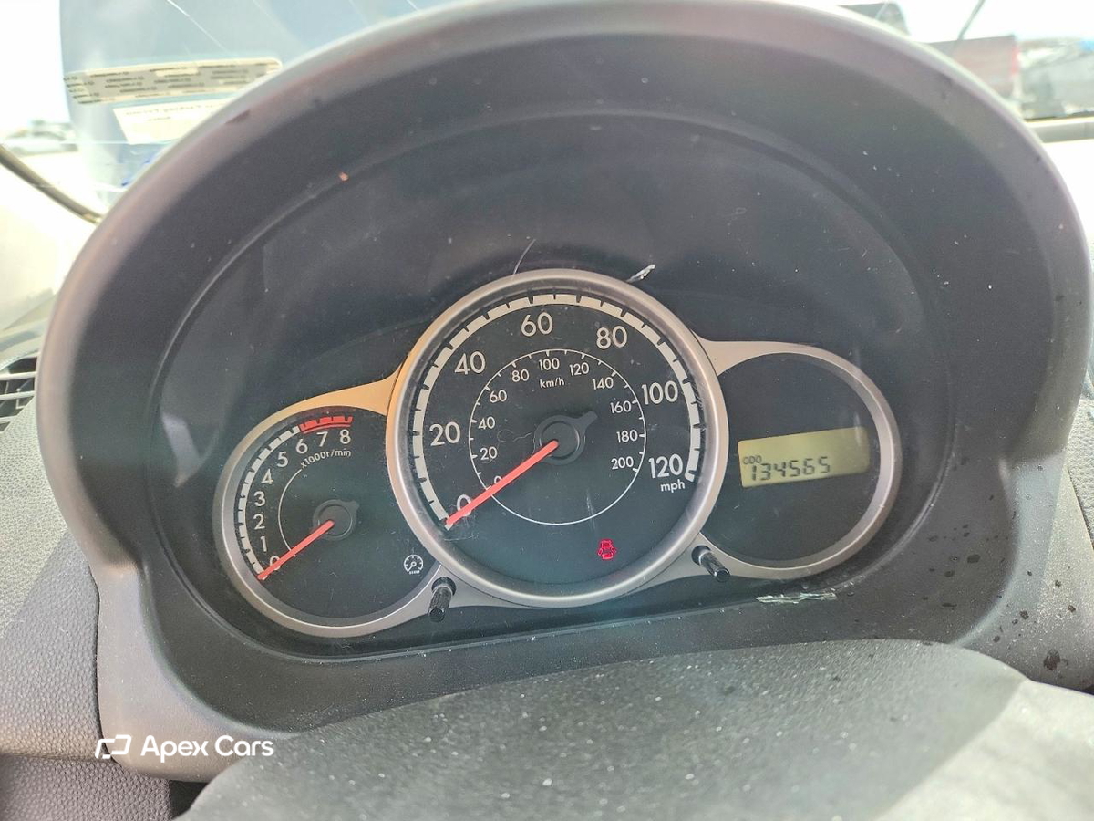 Mazda 2 2012