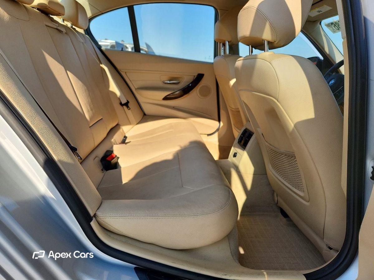BMW Series 3 2015