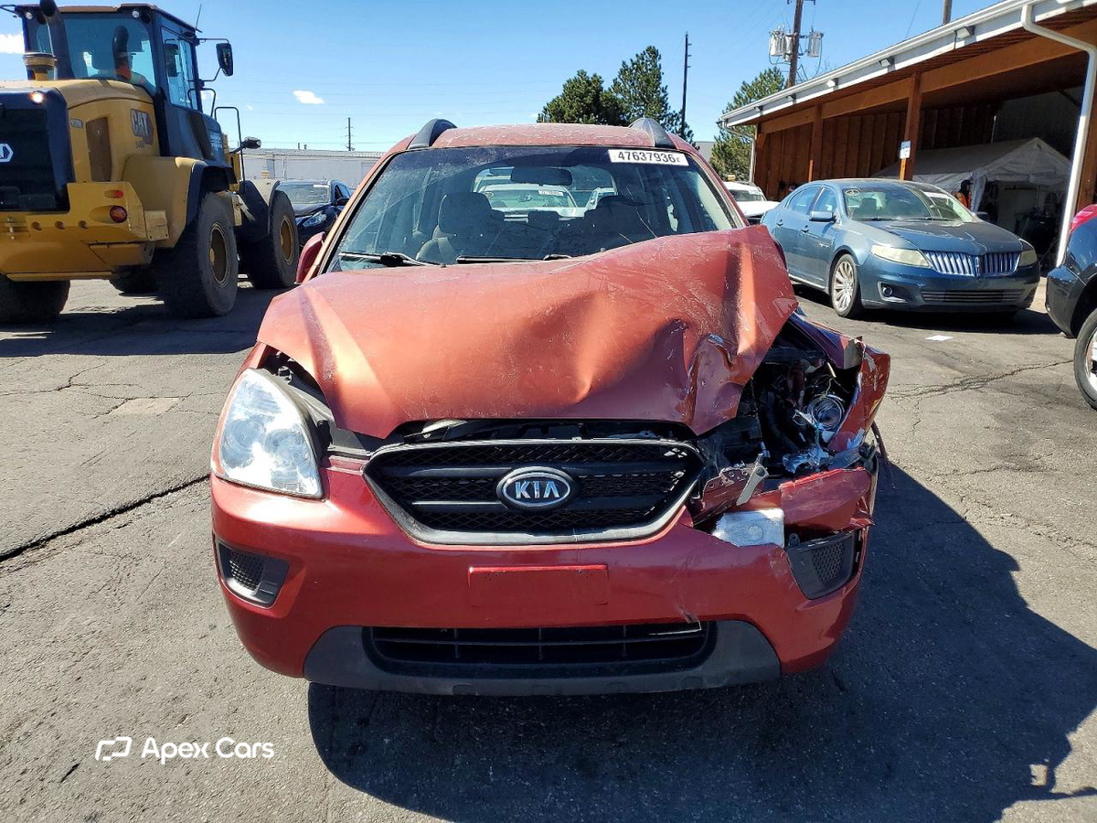 Kia Rondo 2008
