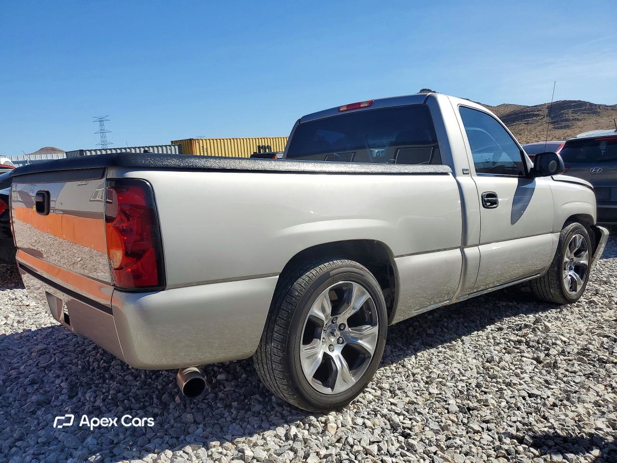 Chevrolet Silverado 2004