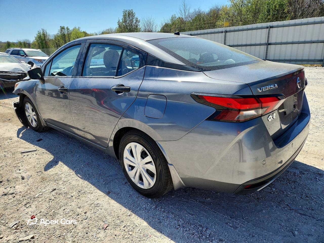 Nissan Versa 2020