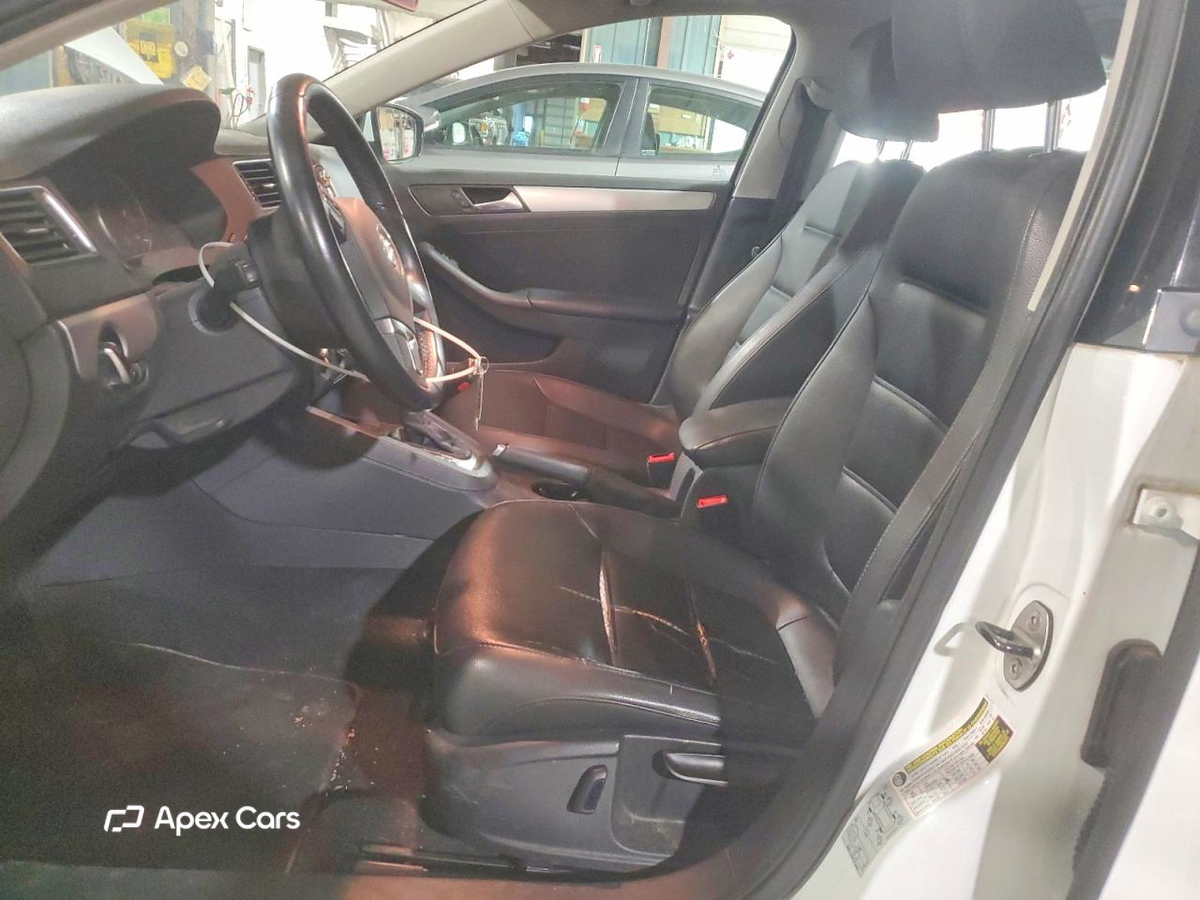 Volkswagen Jetta 2014