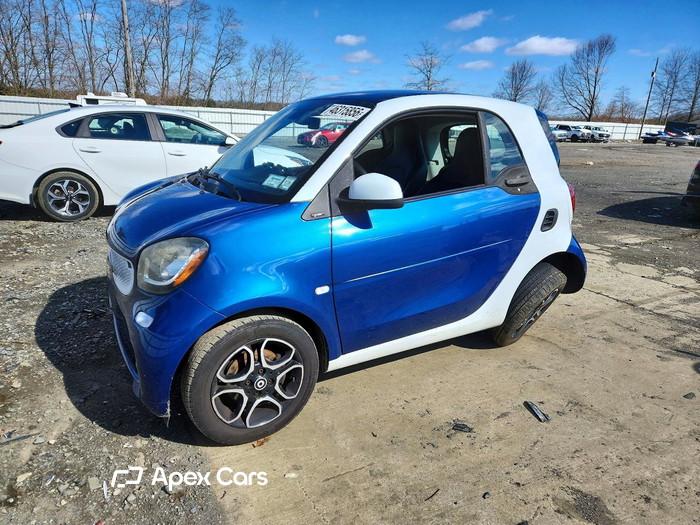 2016 Smart Fortwo - Image 1 of 5