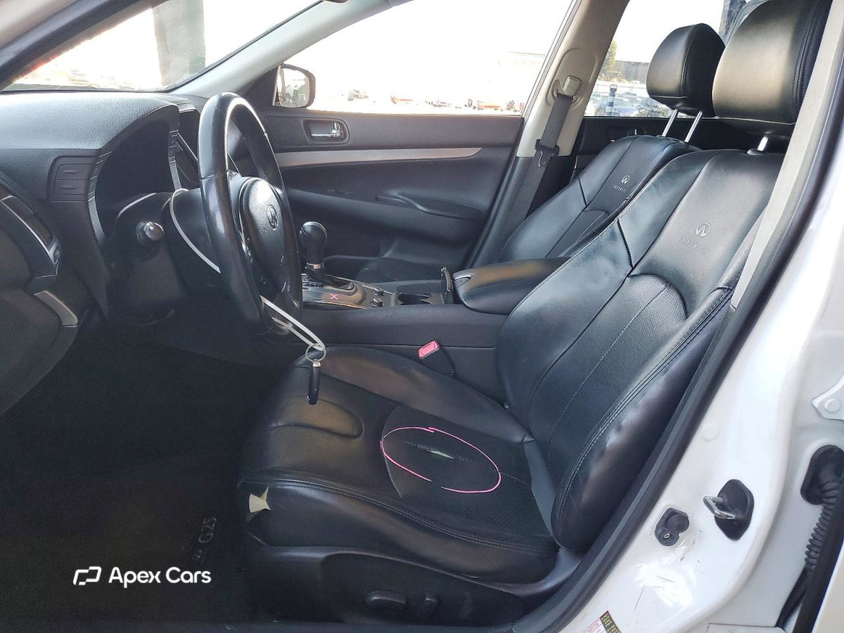 Infiniti G 2012