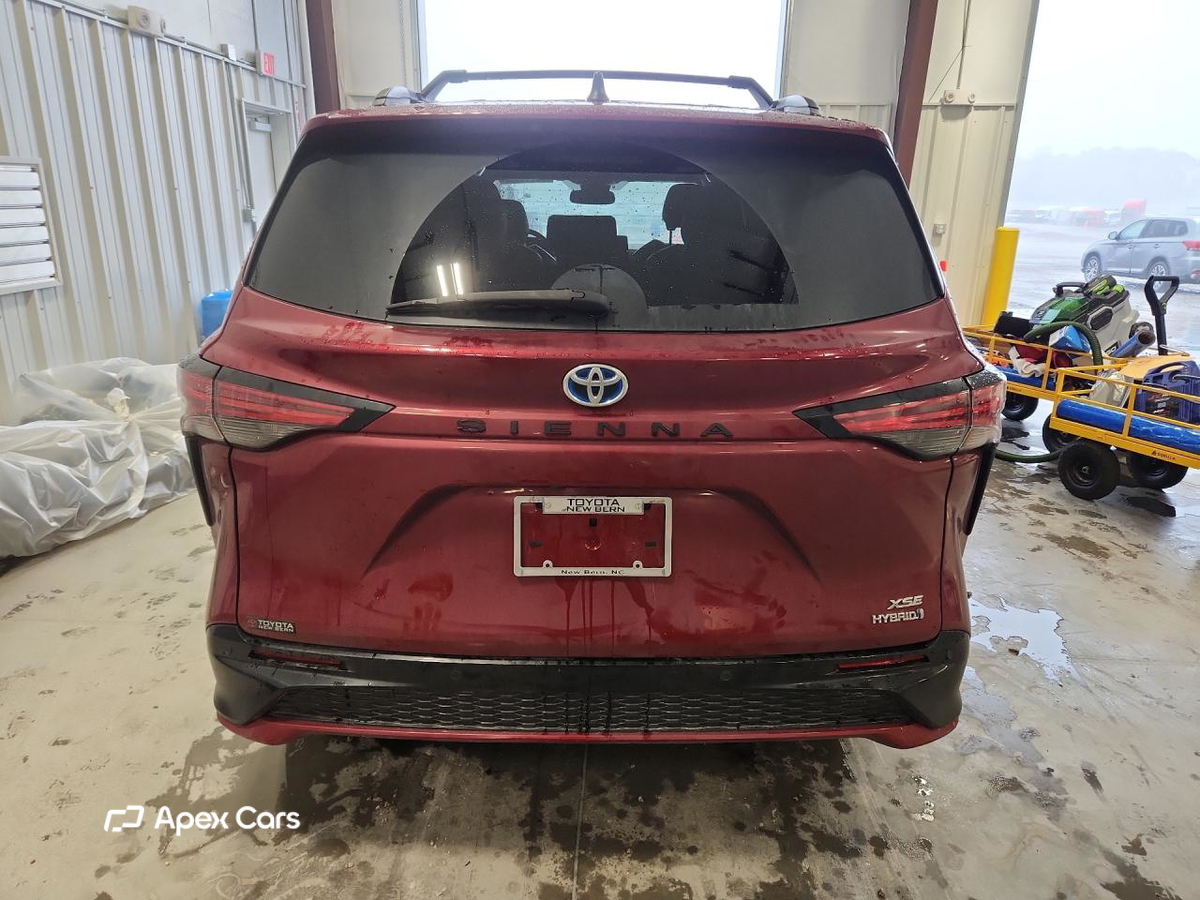 Toyota Sienna 2021
