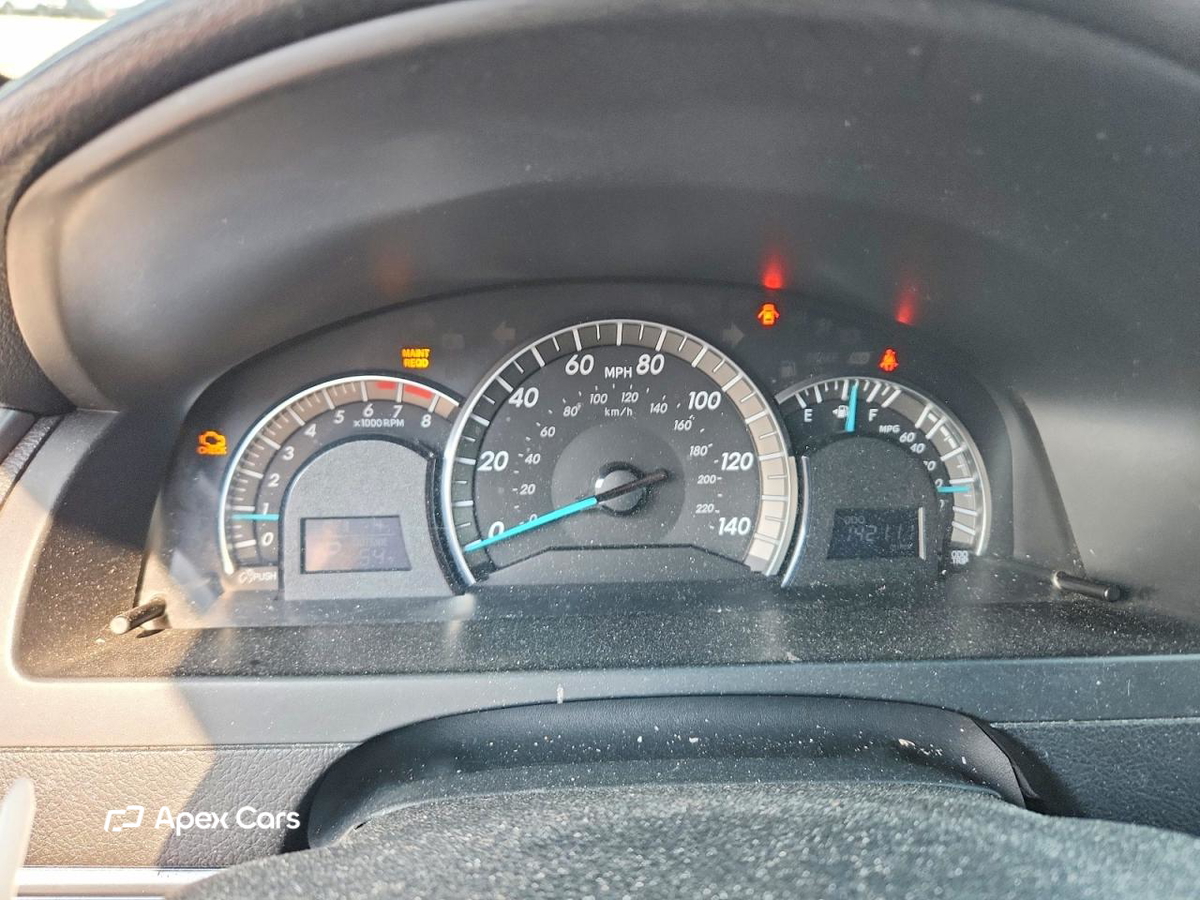 Toyota Camry 2012