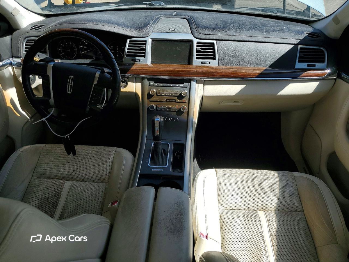 Lincoln MKS 2010