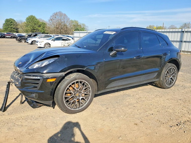 Porsche Macan 2018 - Image 1 of 14