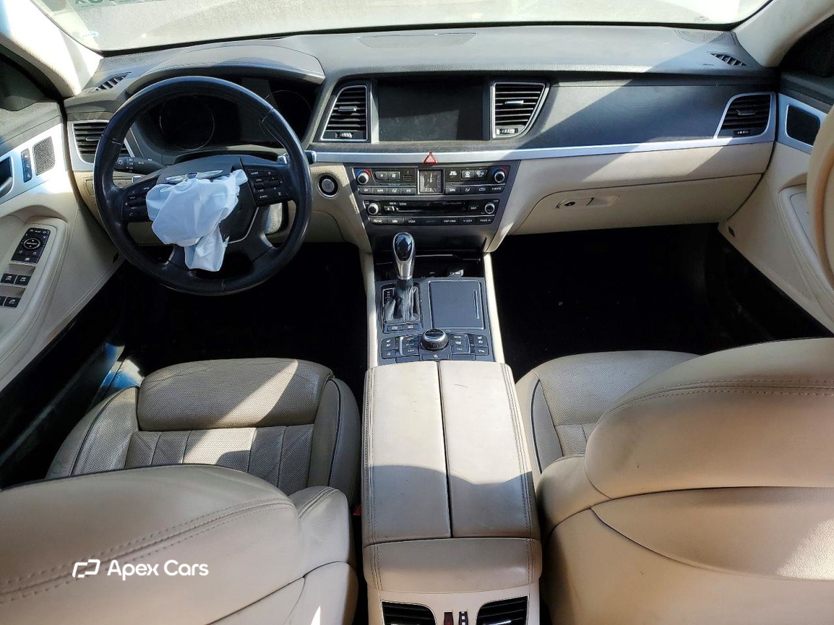 Hyundai Genesis 2015