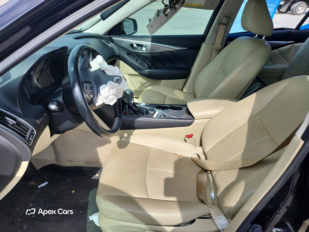 Infiniti Q50 2015