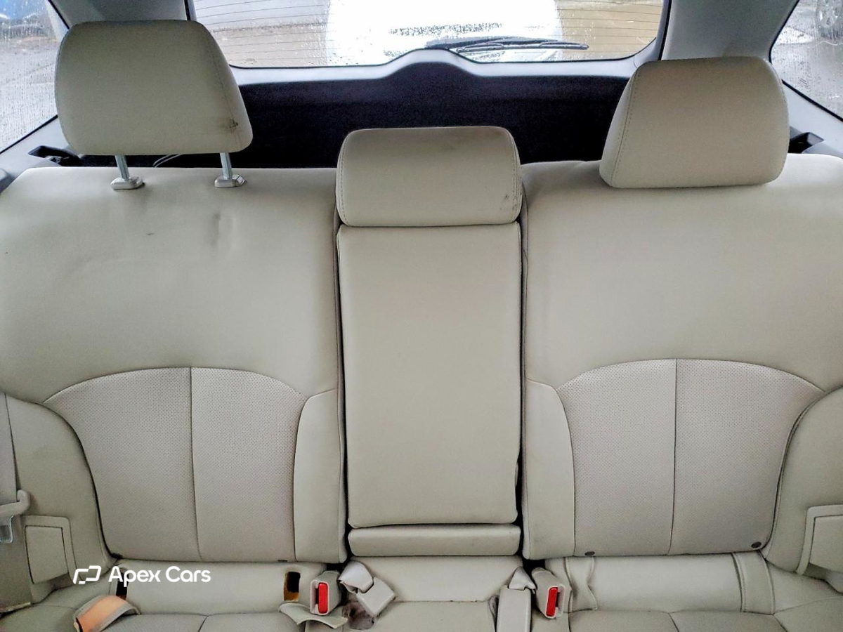 Subaru Outback 2012