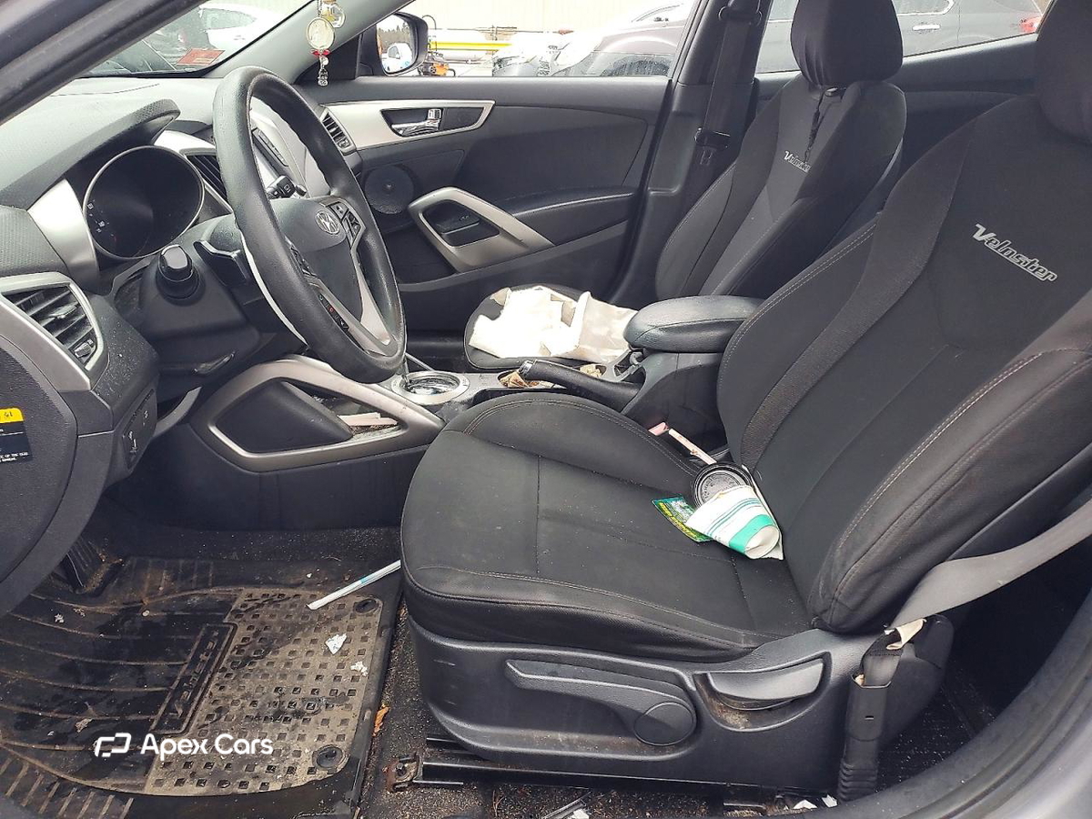 Hyundai Veloster 2013