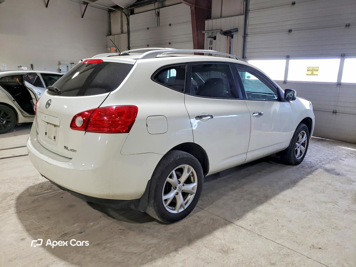 Nissan Rogue 2010